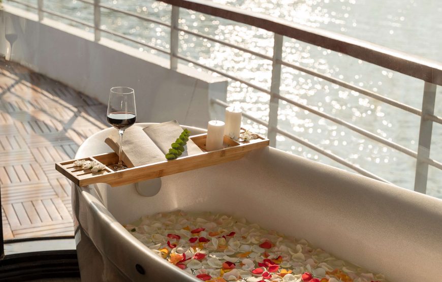Sealife Legend 5* Cruise 2 days 1 night